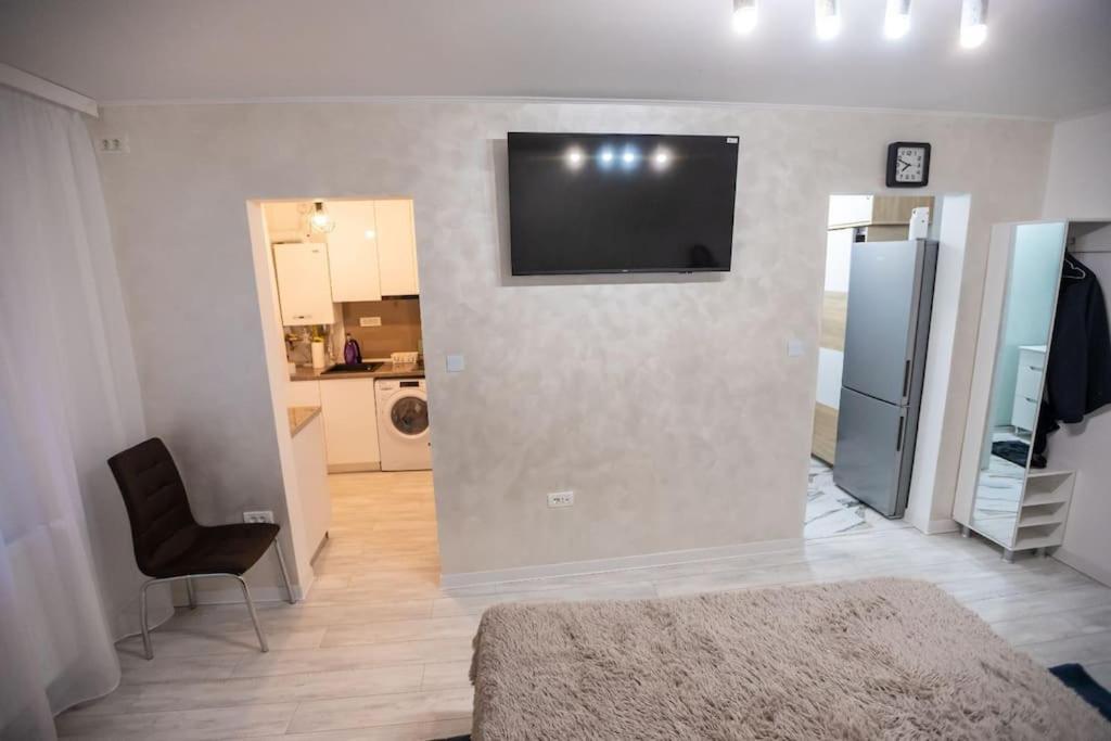 Garsoniera Central II Târgu Jiu Екстериор снимка