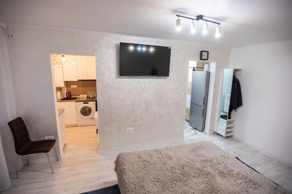 Garsoniera Central II Târgu Jiu Екстериор снимка